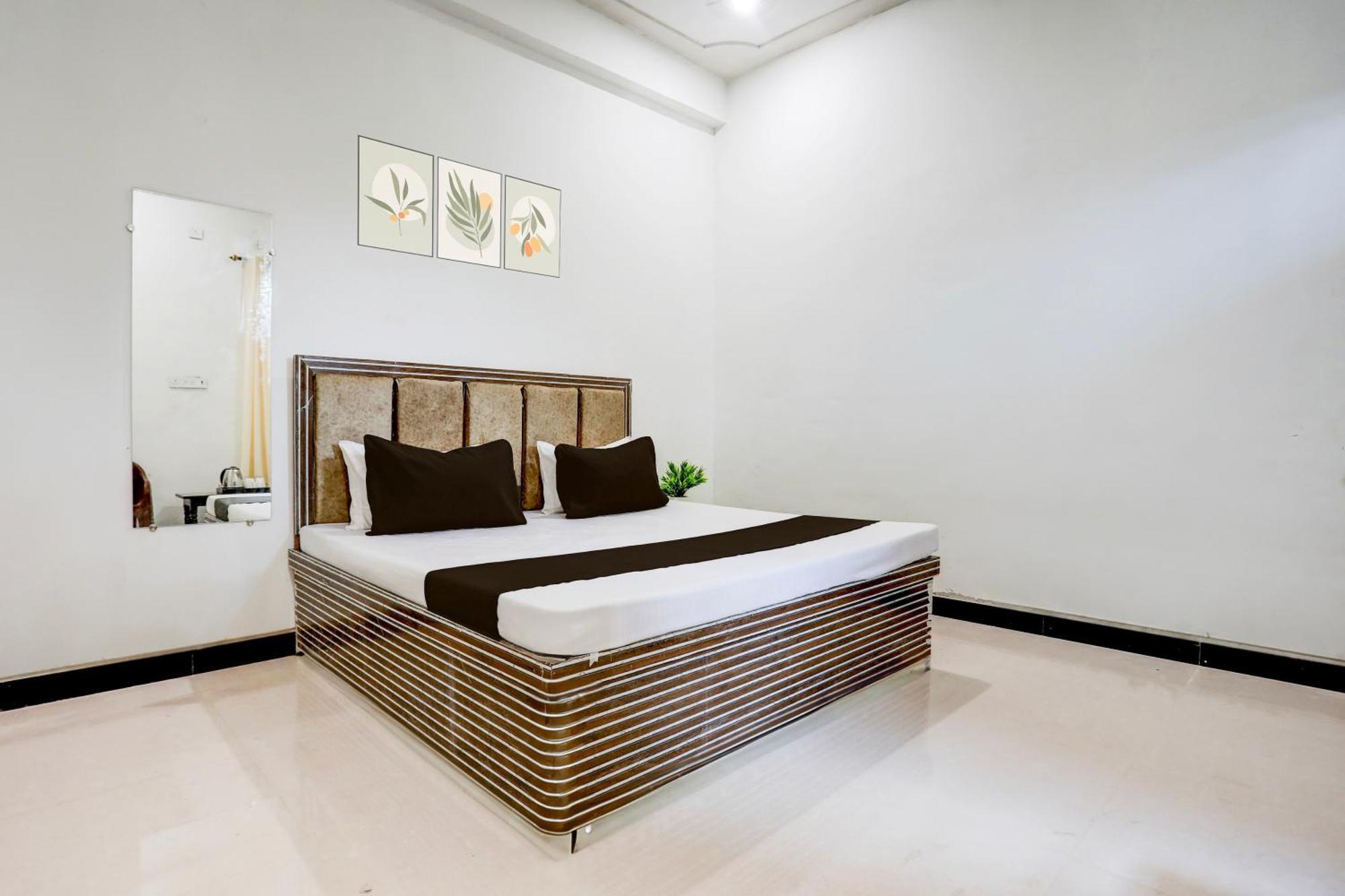 Hotel O Kanha Galaxy Brothers Group Kānpur Exterior photo