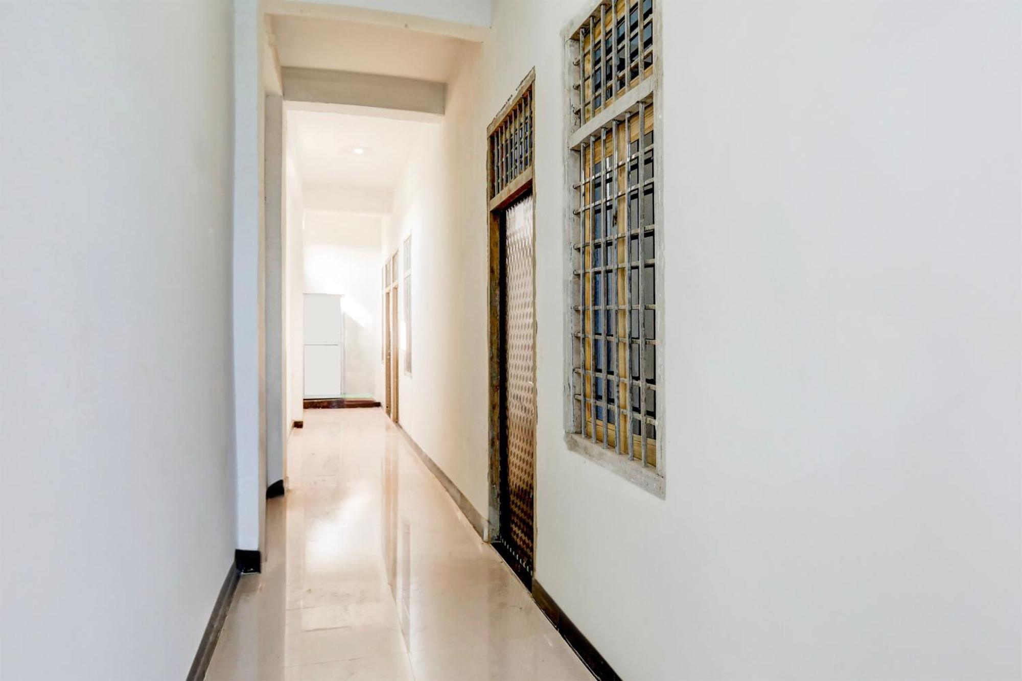 Hotel O Kanha Galaxy Brothers Group Kānpur Exterior photo